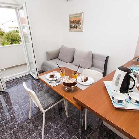 Apartmani Sanja Vodice Exterior photo