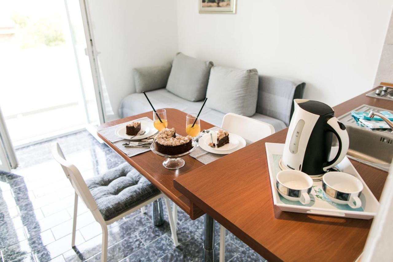 Apartmani Sanja Vodice Exterior photo