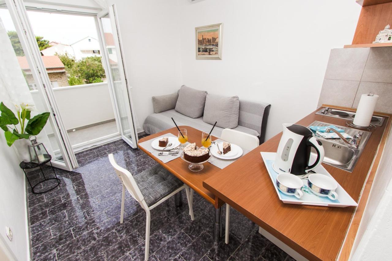 Apartmani Sanja Vodice Exterior photo