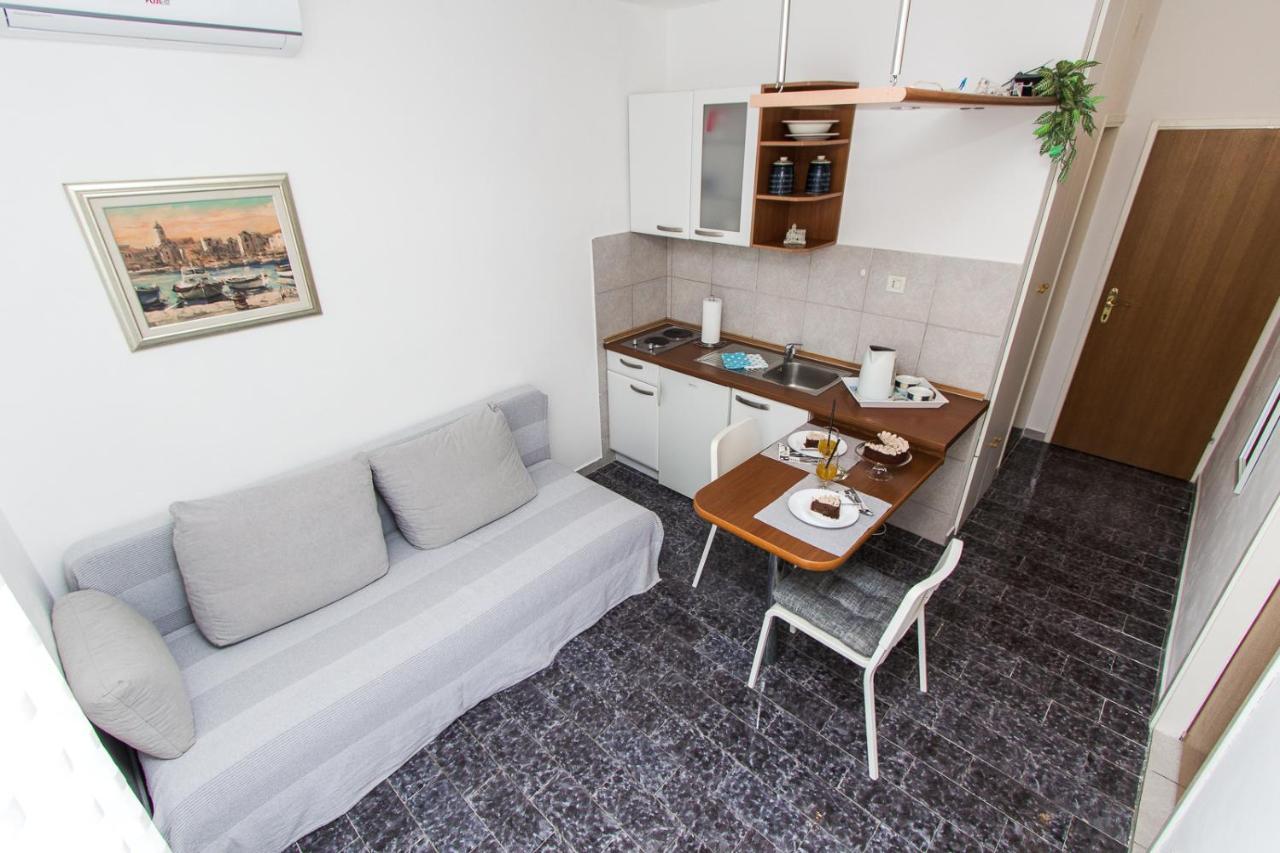 Apartmani Sanja Vodice Exterior photo